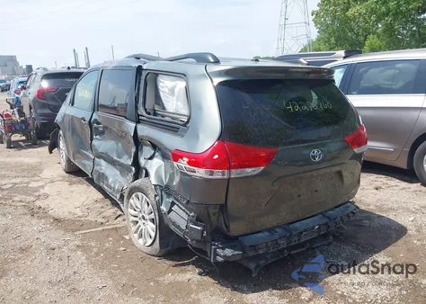2014 Toyota Sienna Xle V6 8 Passenger from USA, damaged, VIN 5TDYK3DC5ES447110